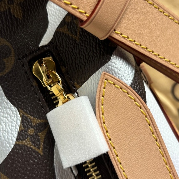 Bumbag - Picture 6 of 10